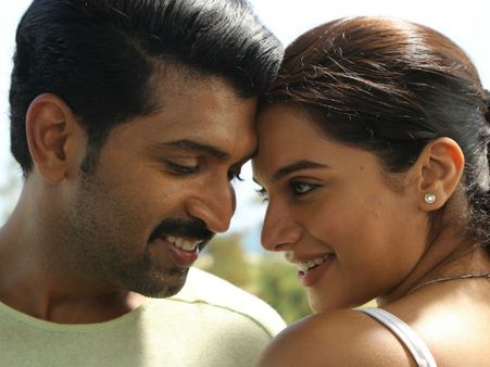 Thadam Review: ஒரு கொலை.. ஓர் உரு இரட்டையர்.. போலீஸ்.. ஆடுபுலி ஆட்டம் ஆடும் ‘தடம்’! - விமர்சனம்