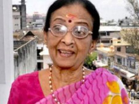 பழம்பெரும் நடிகை குசலகுமாரி காலமானார்