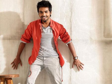 ஒரு வார்த்தை சொன்ன ஜி. வி. பிரகாஷ்: 'அசுரன்' தனுஷ் ரசிகர்கள் ஹேப்பி