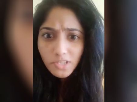 ‘அரிச்சந்திரன் பரம்பரையா இருந்தா இதுக்கு ரிப்ளை போடுங்க’.. ஆவேச வீடியோ வெளியிட்ட ஜூலி!