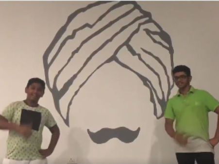 பிரபுதேவாவின் 2 மகன்களை பார்த்திருக்கிறீர்களா?: வீடியோ இதோ