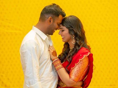 மோதிரம் மாற்றியதும் எமோஷனல் ஆன விஷால், அனிஷா: வீடியோ இதோ