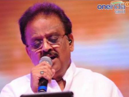 அமெரிக்காவில் இளையராஜா பாடல்களை பாடி உருக வைத்த எஸ்.பி.பி.