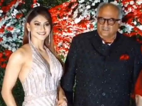 நடிகையின் பின்னால் தட்டிய ஸ்ரீதேவியின் கணவர் போனி கபூர்: வைரல் வீடியோ