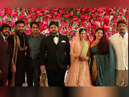 குறளரசனின் திருமண வரவேற்பு: வைத்த கண் வாங்காமல் சிம்புவையே பார்த்த பிரபலங்கள்