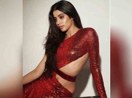 செமயா கடலை போடுவேன், பிரபல ஹீரோவிடம் 'ஐ லவ் யூ' சொன்னேன்: ஸ்ரீதேவி மகள்