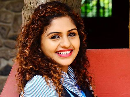 ப்ரியா வாரியருக்கு தான் பிரச்சனை: நூரினுக்கு அடித்த ஜாக்பாட்