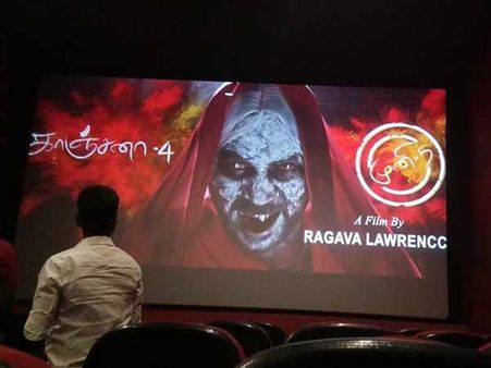 லாரன்ஸ் மீதுதான் இந்த பேய்க்கு எம்புட்டு பாசம் பாருங்களேன்!