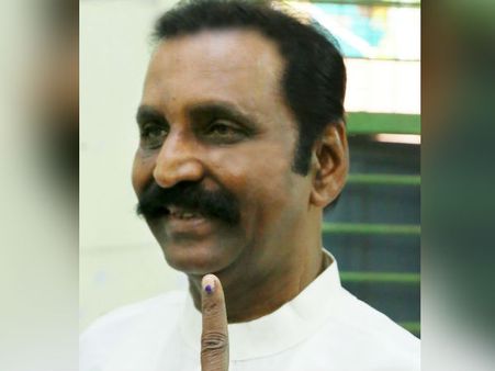 ஒட்டுமொத்த நாடு தூய்மையாக ஒற்றைவிரல் அழுக்கானால் தவறில்லை: வைரமுத்து