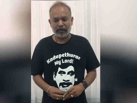 ஒத்தி வைக்கப்பட்ட ஆர்.கே. நகர் ரிலீஸ்: வெங்கட் பிரபுவுக்கு பிரஷர் கொடுத்தது யார்?