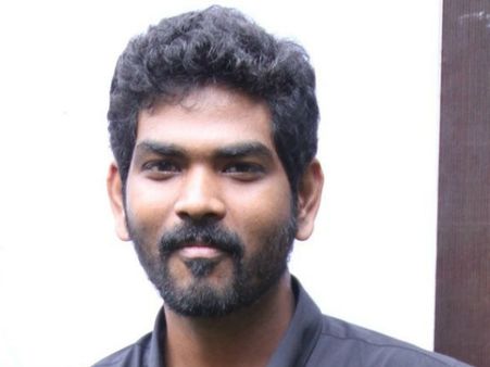 ஒரு ட்வீட் போட்டு நாசம் பண்ணிட்டார்: விக்னேஷ் சிவன் மீது வழக்கு தொடரும் படக்குழு?