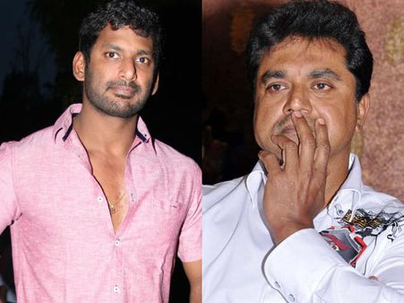 சரத்குமார், ராதிகாவுடன் விஷால் திடீர் சந்திப்பு... நடிகர் சங்கத் தேர்தலில் புதிய திருப்பம்!