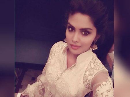 அந்த நடிகர் தன் மகளுக்காவது பாலியல் தொல்லை கொடுக்காமல் இருப்பாரா?: விளாசிய நடிகை