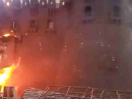 தீ விபத்து ஏற்பட்டது விஜய் பட செட்டில் இல்லை சூப்பர் ஸ்டார் பட செட்டில்