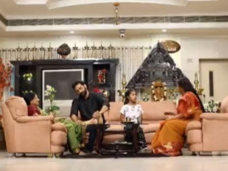 காத்திருக்கும் பால்.. அட யாராச்சும் எடுத்துக் குடிங்கப்பா..!