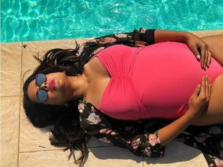 “நான் கர்ப்பமாக இருந்தபோது கூட நடிகர்கள் சிலர் படுக்கைக்கு அழைத்தனர்”.. ஷாக் தரும் சூர்யா ஹீரோயின்