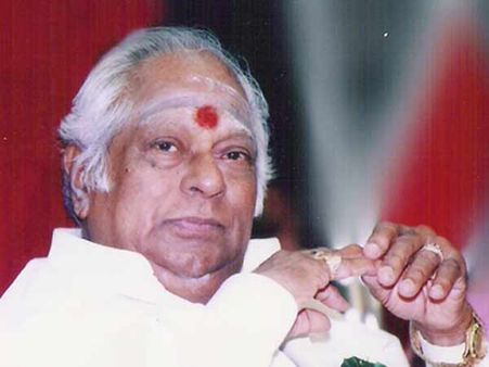 மெல்லிசை மன்னர் எம்எஸ்வி எனும் இசைக்கடல்.. பிறந்தநாள் இன்று..! திரைவாழ்க்கை ஓர் பார்வை!