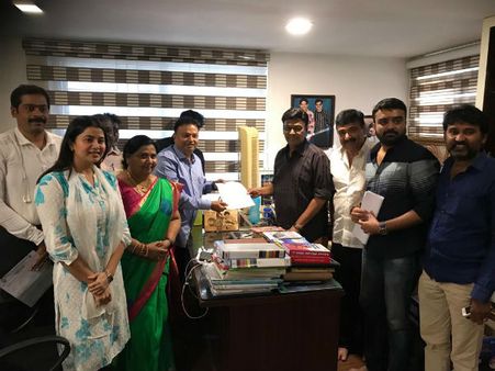 சூடு பிடிக்கும் நடிகர் சங்கத் தேர்தல்.. விஷால் அணியை எதிர்த்து பாக்யராஜ் அணி போட்டி!