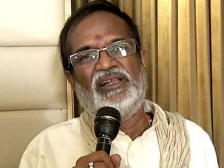 425 நாட்கள் ஓடிய கரகாட்டக்காரன் ரிலீஸாகி 30 வருஷமாச்சு கண்ணா: கங்கை அமரன்