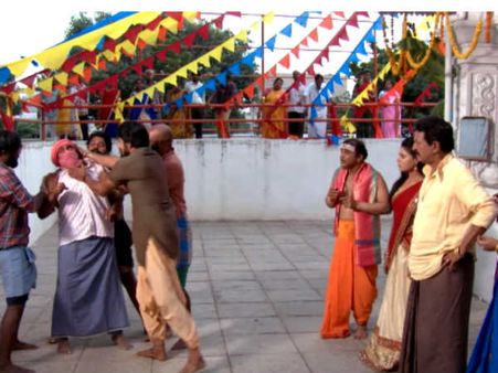 மாமா நமக்கு உண்மையான பாதுகாப்பு யாரு...மிரள வைத்த கீதா