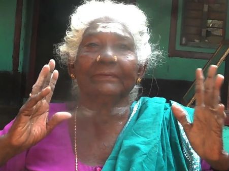 ஓட்டு போட ஓடோடி வந்தேனே, முகத்தில் கரியை பூசிட்டாங்க: நடிகை வருத்தம்