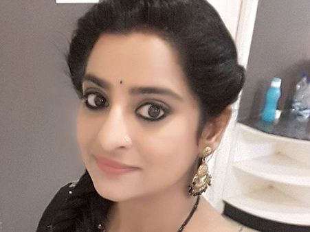 ஷுட்டிங் ஸ்பாட்டில் நடிகையை முடியை இழுத்துப்போட்டு அடித்த 'ஜோதிகா'! ரணகளமான படப்பிடிப்பு தளம்!