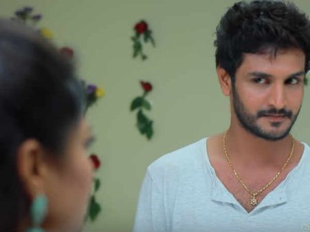 Roja Serial: முதலிரவு நடந்தா உங்களுக்கு என்ன?.. கர்மம் ஃபார்முலாவை மாத்துங்க!