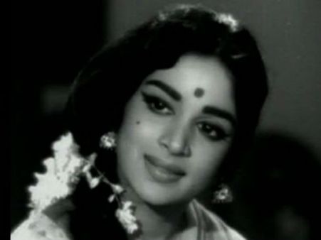 எலந்த பயம்.. எலந்து பயம்.. மறக்க முடியுமா? விஜயநிர்மலாவின் அந்த ஆட்டத்தையும் முகபாவனைகளையும்!