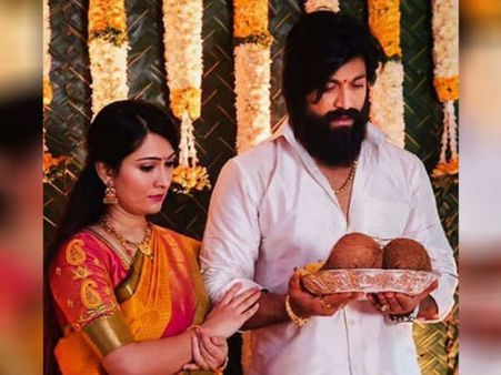 நீங்க எல்லாம் ஒரு அப்பா, அம்மாவா?: விஷால் தம்பி, நடிகையை விளாசிய நெட்டிசன்ஸ்