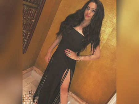 காதலரை இழந்து வாடும் மகளை கண்டுகொள்ளாத பிரபல நடிகர்