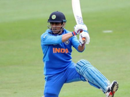 உலகக்கோப்பை அரையிறுதியில் சொதப்பும் இந்திய அணி.. பிரபலங்கள் என்ன சொல்றாங்க?