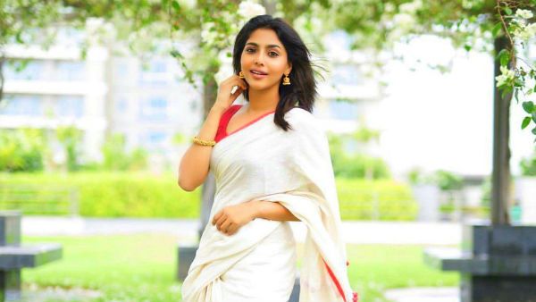 மலையாள வாசம் தனுஷுக்கு ரொம்ப பிடிச்சுப் போச்சு போல.. மீண்டும் கேரள நடிகையுடன் ஜோடி!