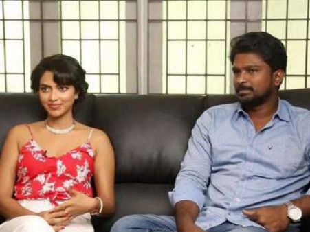 நானும் அமலாபாலும் விவாதத்துக்கு ரெடி.. ஆனா ஒரு கண்டிஷன்.. லக்ஷ்மி ராமகிருஷ்ணனை மிரளவிட்ட ரத்னகுமார்!