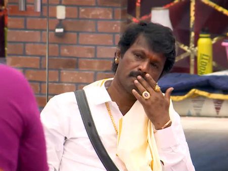 சேரனுக்காக ஓவரா பீல் பண்ணாதீங்க மக்கா.. பிக் பாஸ் பிளானே வேற.. அதை புரிஞ்சுகிட்டா நீங்க பிஸ்தா தான்!