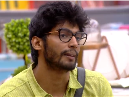 பார்க்கவே பரிதாபமாக இருக்கு: தர்ஷனுக்கு கொஞ்சம் சோறு போடுங்க பிக் பாஸ்