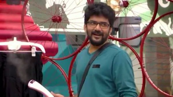 ரைட்டு சைத்தான் சைக்கிள்ள வருது.. கவின் பாத்து சூதானமா இருந்துக்க!