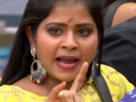 எனக்கும் முகெனுக்கும் பிறந்த குழந்தை.. பரபரக்க வைத்த அபிராமி.. சிக்கிக்கொண்ட மதுமிதா!