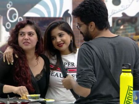 வர வர கவின் மஹத் மாதிரியே மாறிட்டு வரார்.. வெளுத்து வாங்கும் நெட்டிசன்ஸ்!