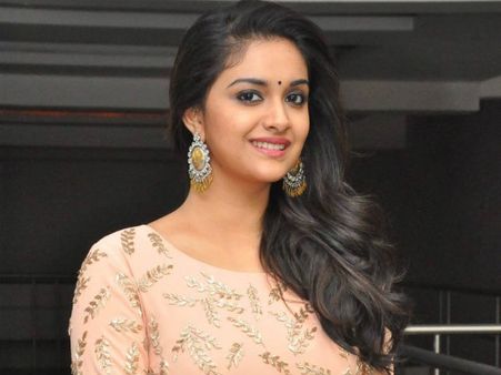 சூப்பர் ஸ்டார் வாரிசுக்கு ஜோடியாகும் கீர்த்தி சுரேஷ்?