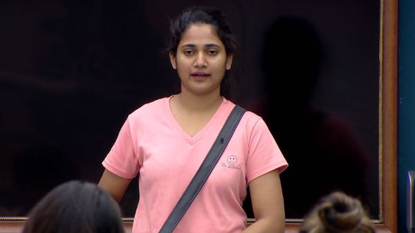 நாரதர் ஆனார் லாஸ்லியா.. வெறுக்கத் தொடங்கும் ரசிகர்கள்!