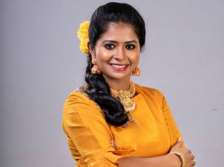 குள்ளச்சியா..? நல்லா திருப்பி கொடுத்தம்மா மதுமிதா.. இப்படிதான் இருக்கனும்!