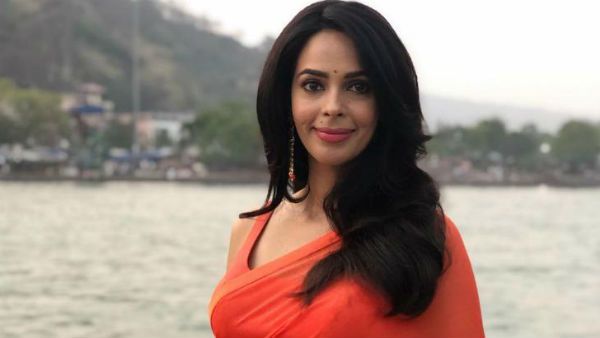 அட்ஜெஸ்ட் செய்யாததால் பல படங்களிலிருந்து தூக்கி எறியப்பட்டிறுக்கிறேன்.. பிரபல கவர்ச்சி நடிகை பரபர!