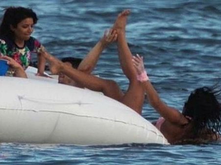 பிறந்தநாளும் அதுவுமா நடிகையை கடலில் தள்ளிவிட்ட கணவர்