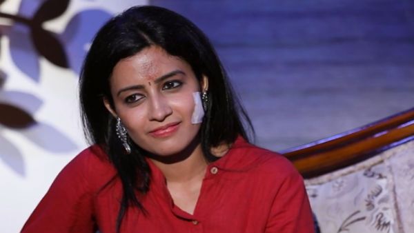 Azhge serial: சுதாவும் ரவியும் ஆசை ஆசையாய் நெருங்க... இந்த பூர்ணா இப்படியா?