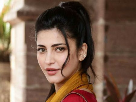 ஸ்ருதி ஹாஸன் கமல் மகளாச்சே: இப்படித் தான் இருப்பார்