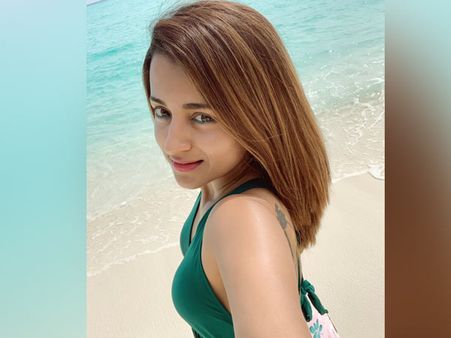 Actress Trisha: என்ன அழகு.. எத்தனை அழகு.. ஆஹா திரிஷா.. எப்பவும் எவர்கிரீன்!