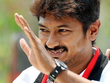 கமல் எடுத்த அதே முடிவை எடுப்பாரா உதயநிதி ஸ்டாலின்?