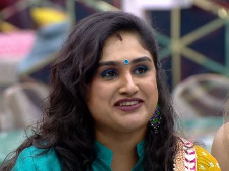 Bigg Boss 3 Tamil: செம கேப்டனப்பா.. கலக்கிட்டாரே வனிதா விஜயகுமார்!