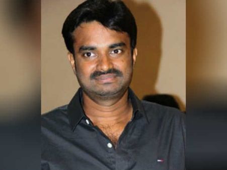 என் வாழ்க்கையின் புதிய அத்தியாயத்தை தொடங்குகிறேன்.. 2வது திருமணம் குறித்து மனம் திறந்த விஜய்!!