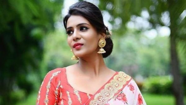 “ஜோவை கொலை பண்ணிடலாமா..?” போனில் திட்டம் போட்ட மீரா மிதுன்.. வைரலாகும் புதிய ஆடியோ!